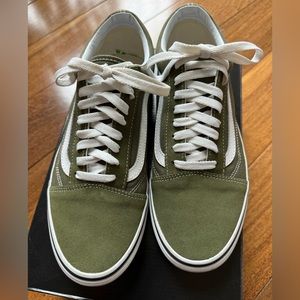 Vans - Old Skool Green/White Shoes | Men’s 9 and Women’s 10.5